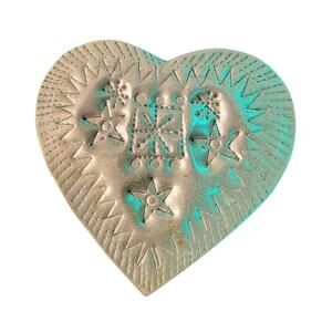 Vintage Silver Tone heart brooch/ pin.